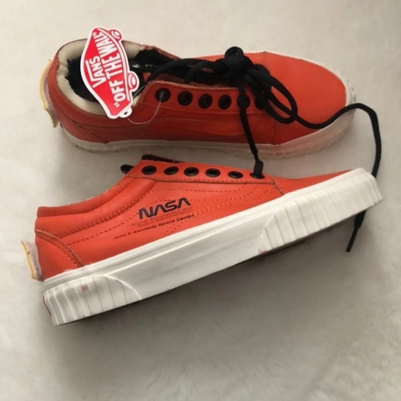 Classic Slip-On Shoe in Dawn Mist Blue | Vans Nada vans shoes 5.5
